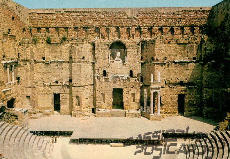 10 Roman Theatre and its Surroundings and the "Triumphal Arch" of Orange