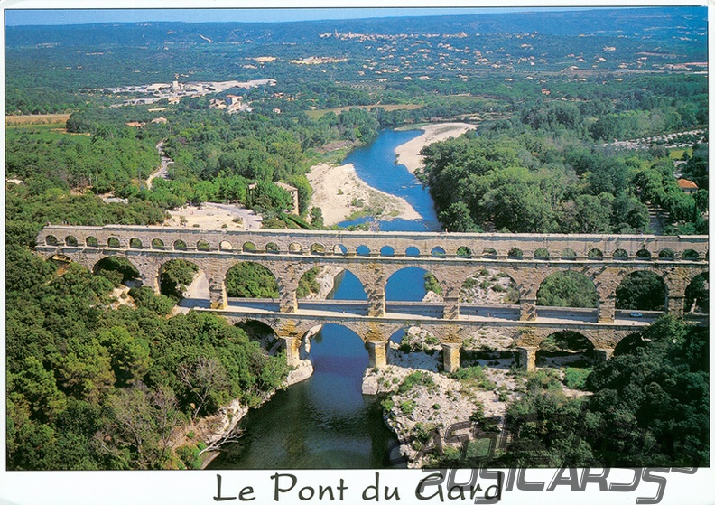 15 Pont du Gard (Roman Aqueduct)