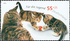 [2004] Katzen     Katzenkinder mit Wollknäuel.jpg